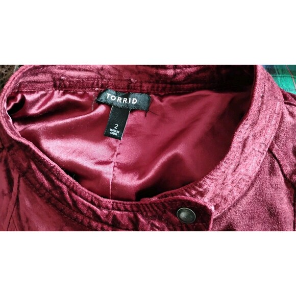 Torrid Jacket Womens Size 2X Red Velvet Lace Up Gothic Rockabilly Moto VGC - Picture 8 of 9